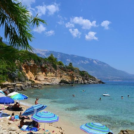 Spacious 1 Bedroom Apartment 2 Km To Pessada Beach Dhorizata Exterior photo